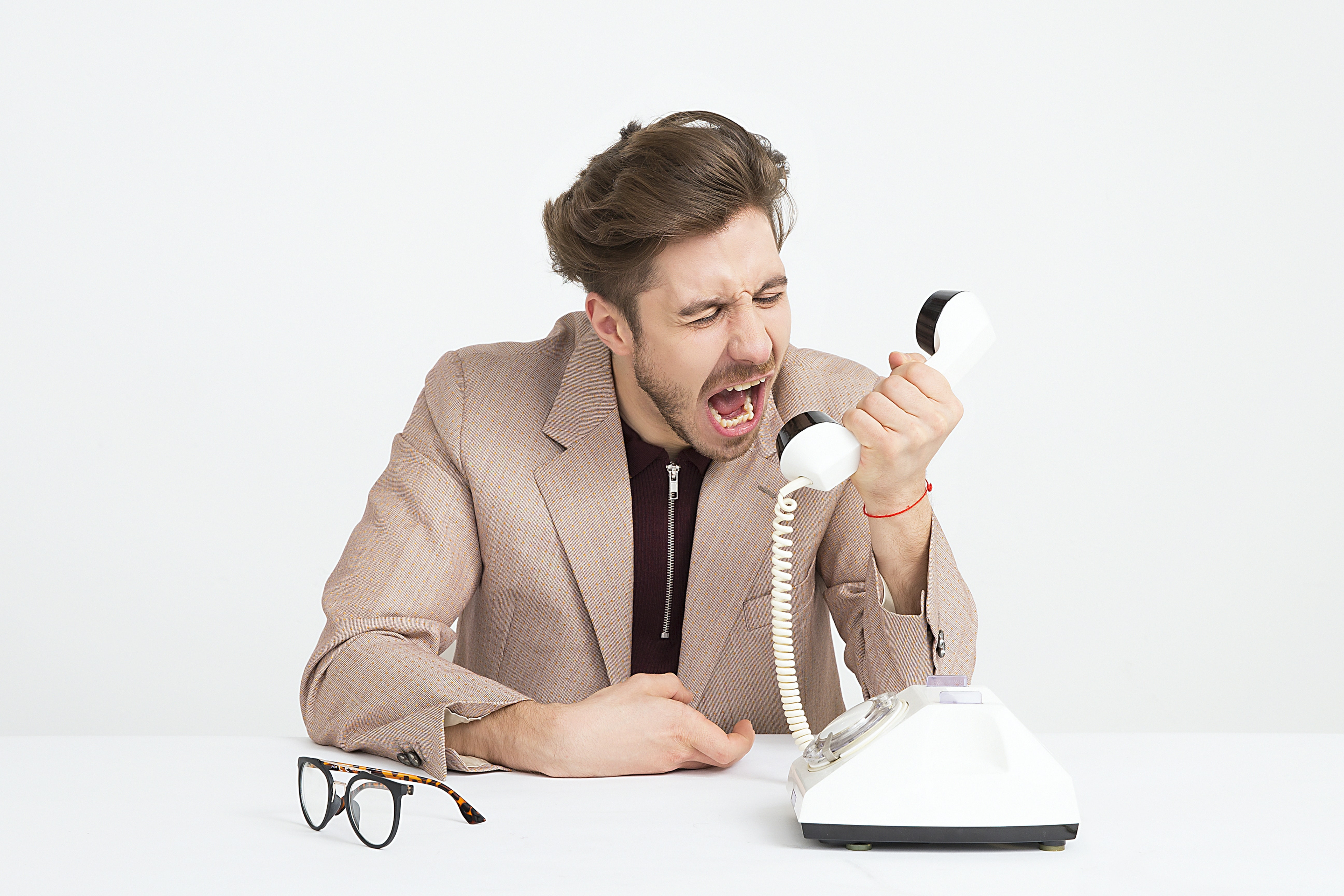Cómo mejorar la comunicación en el equipo de trabajo con ClickUp